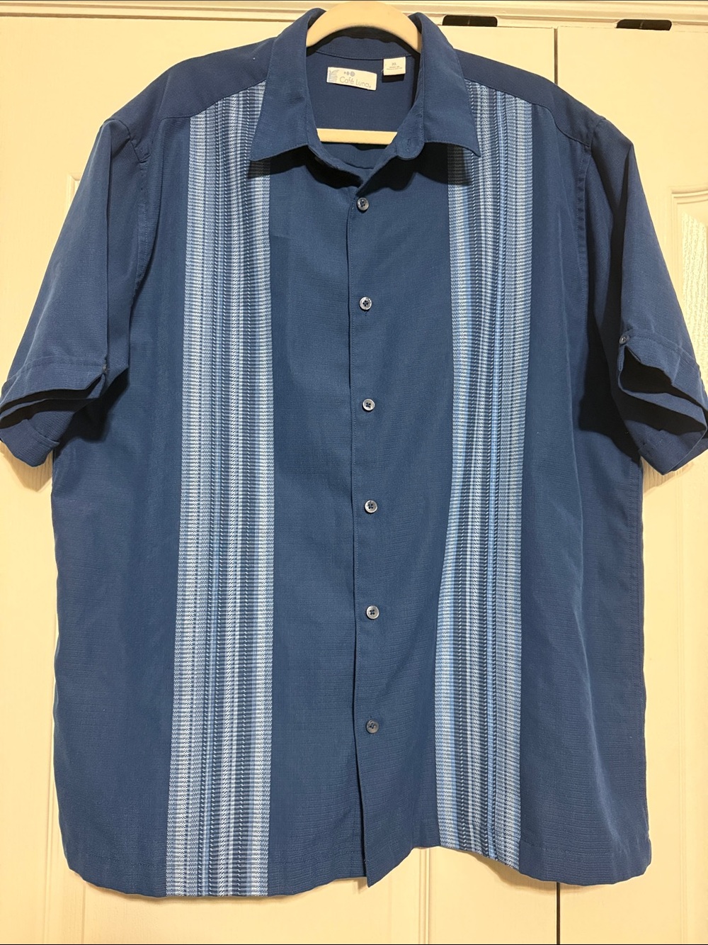 Men's Casual Short-Sleeve Button-Down Shirt in Navy Blue by No Boundaries